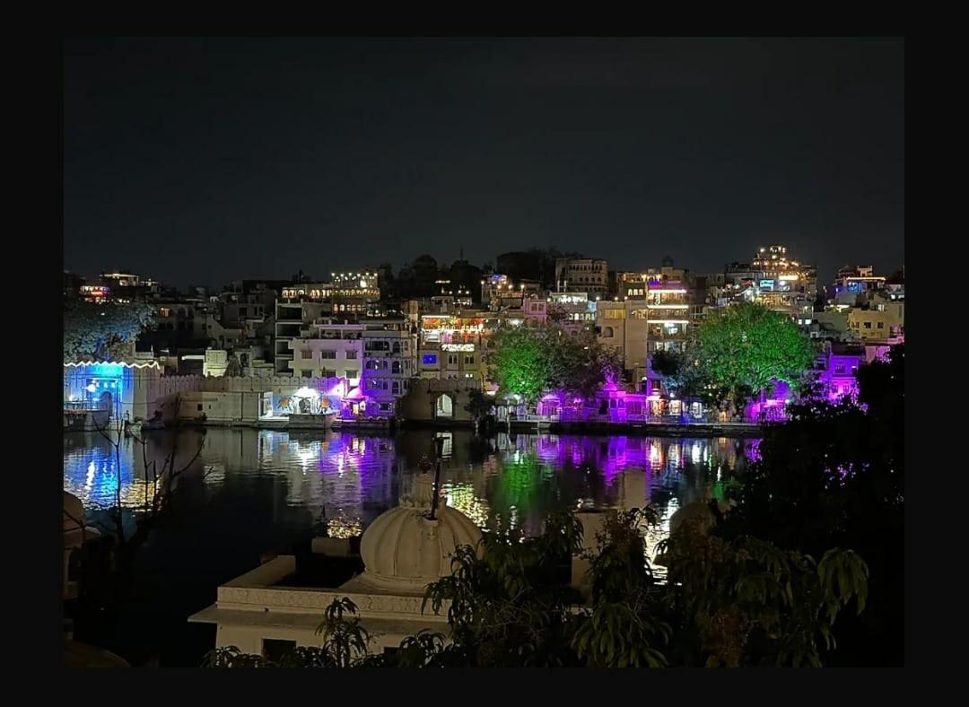 Hotel Shiv Palace Udaipur Exterior photo